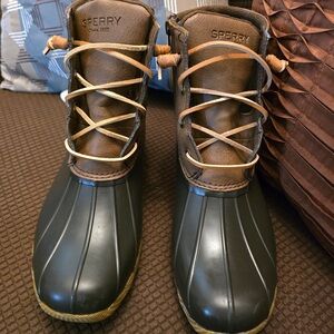Sperry Brown and Black Duck Boots